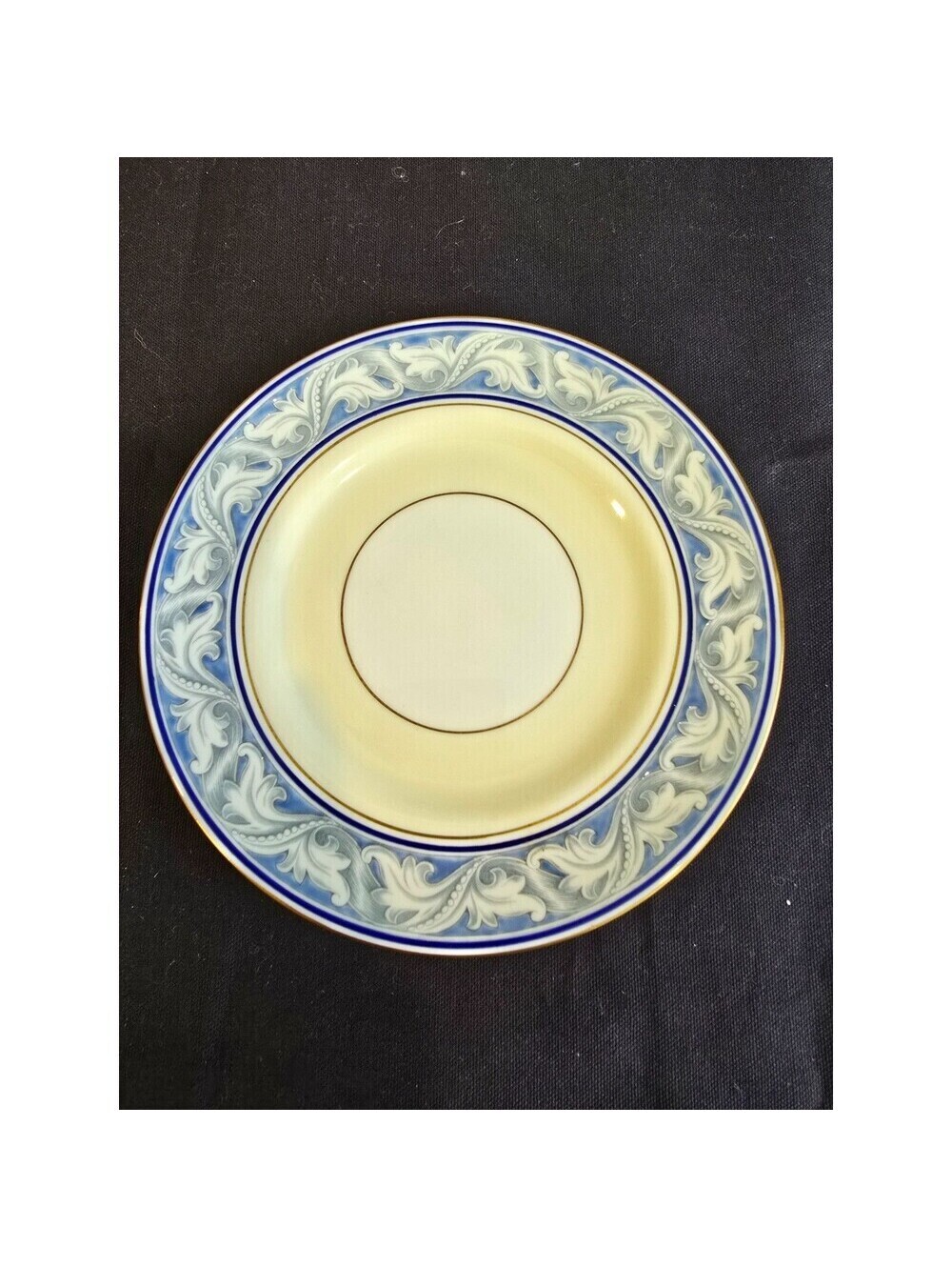 Royal Doulton The Tewkesbury 8 1/8" Salad Plate(s) ~bone china~England-H4811